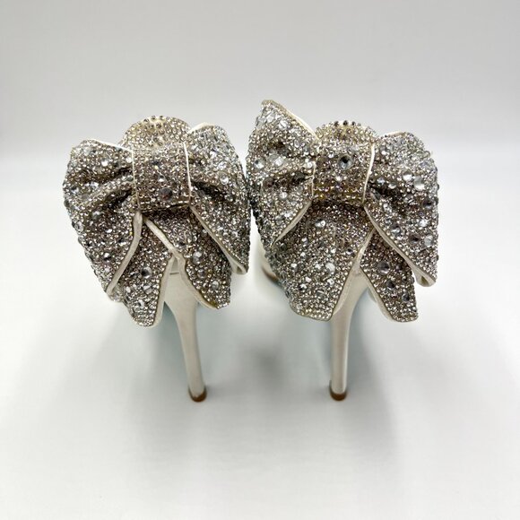 Betsey Johnson Womens Size 8 Blaze White Ivory Jeweled Bow Heels Pumps Shoes - Picture 6 of 15